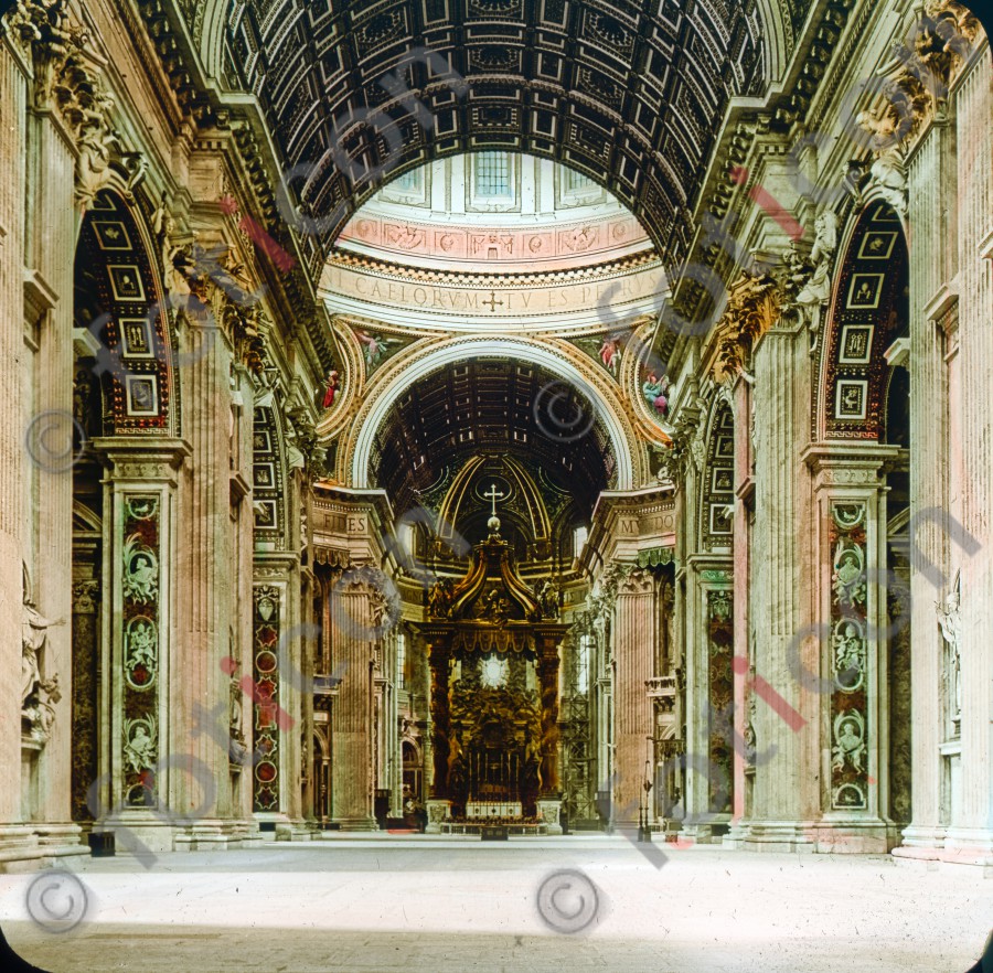 St. Peterskirche , Inneres | St. Peter's Church, the Interior (foticon-simon-035-039.jpg)